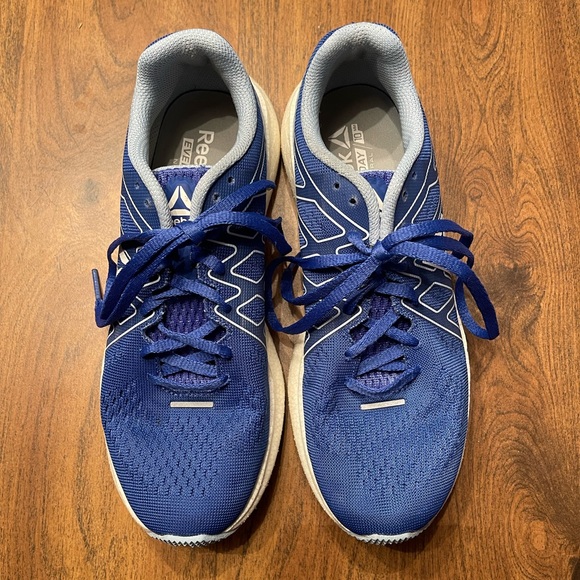 Reebok Runners for Sale - Picture 11 of 14